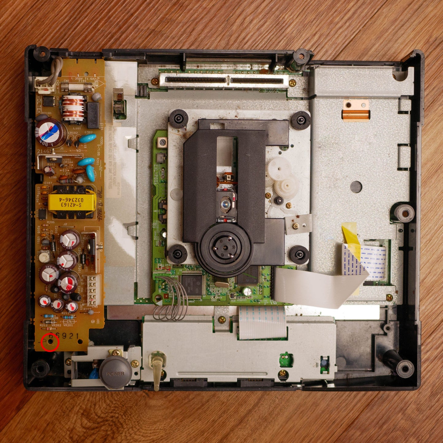Saturn USBC Power Supply robot retro